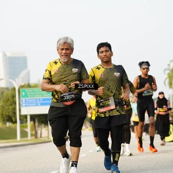 Runner Photo 6407636