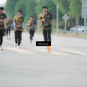 Runner Photo 6407665
