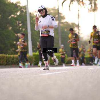 Runner Photo 6407669