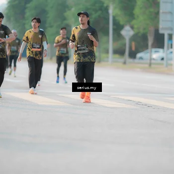Runner Photo 6407673