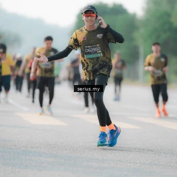 Runner Photo 6407675