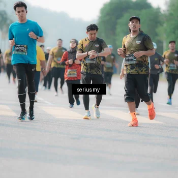 Runner Photo 6407683