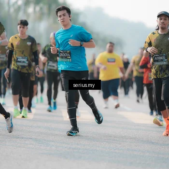 Runner Photo 6407689