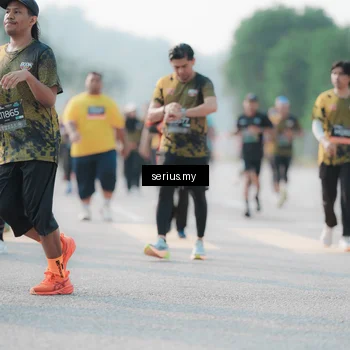 Runner Photo 6407695