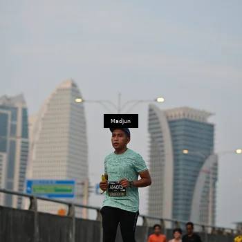 Runner Photo 6407725
