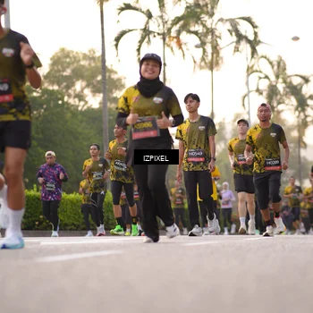 Runner Photo 6407757