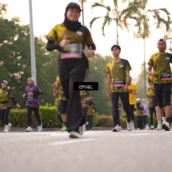 Runner Photo 6407792