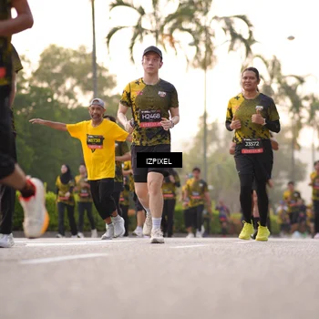 Runner Photo 6407855