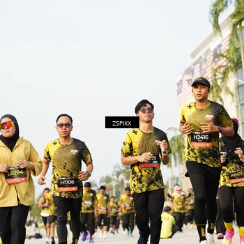 Runner Photo 6407915