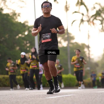 Runner Photo 6407917