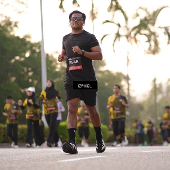 Runner Photo 6407926