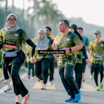 Runner Photo 6407971