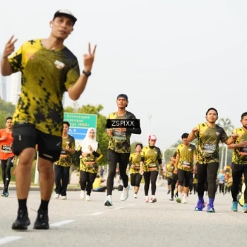 Runner Photo 6407978