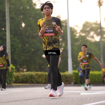 Runner Photo 6407995