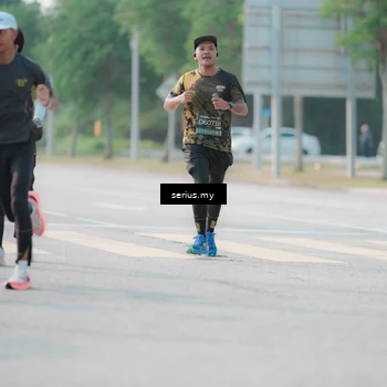 Runner Photo 6407998