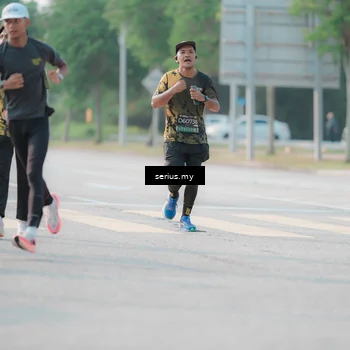 Runner Photo 6408018