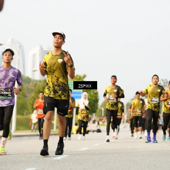 Runner Photo 6408026