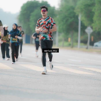 Runner Photo 6408057