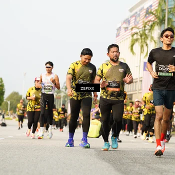 Runner Photo 6408068