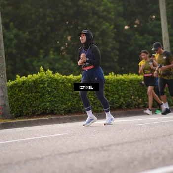 Runner Photo 6408072