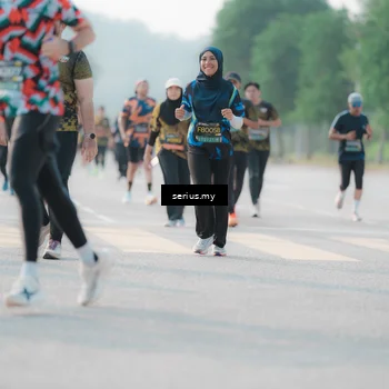 Runner Photo 6408075
