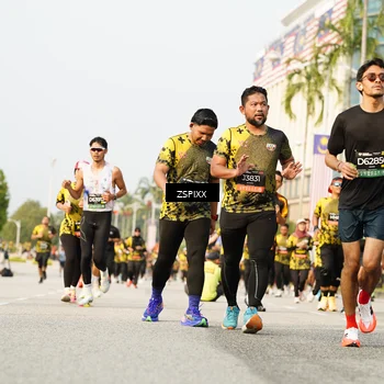 Runner Photo 6408084