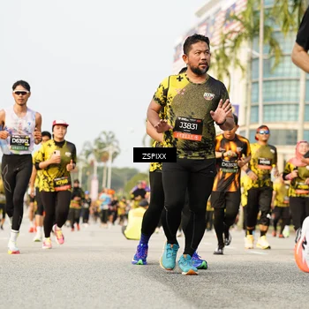 Runner Photo 6408105