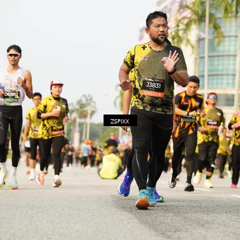 Runner Photo 6408110