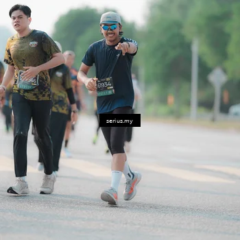 Runner Photo 6408135