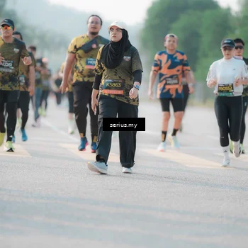 Runner Photo 6408147