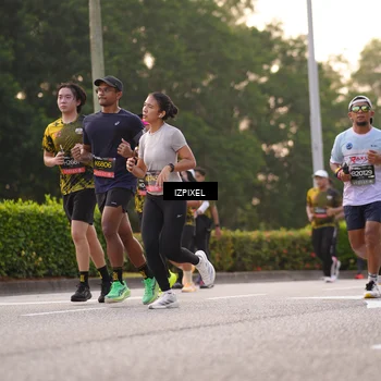 Runner Photo 6408157