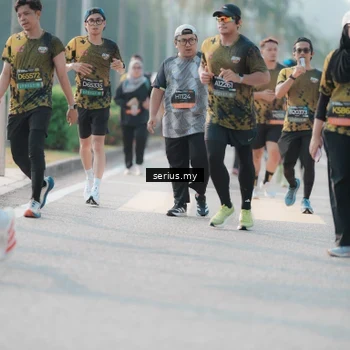 Runner Photo 6408159