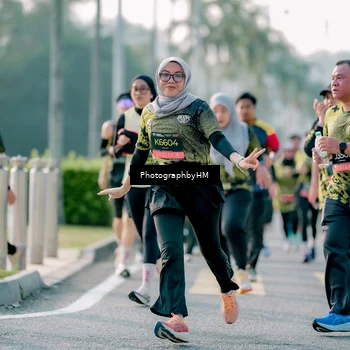 Runner Photo 6408162