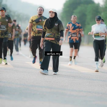 Runner Photo 6408163