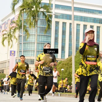Runner Photo 6408169