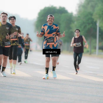 Runner Photo 6408172