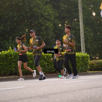 Runner Photo 6408175