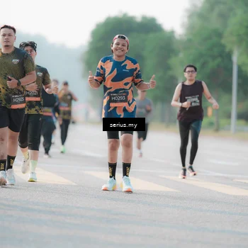 Runner Photo 6408178