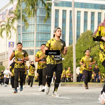 Runner Photo 6408182