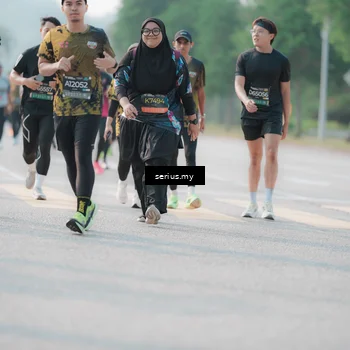 Runner Photo 6408261