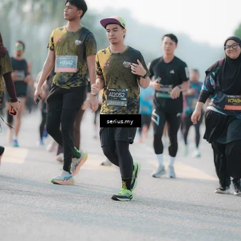 Runner Photo 6408273