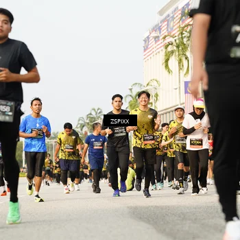 Runner Photo 6408293