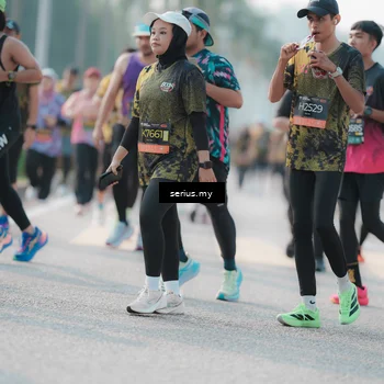 Runner Photo 6408315