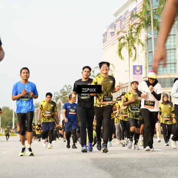 Runner Photo 6408345