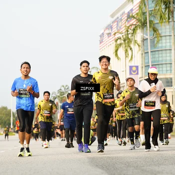 Runner Photo 6408347