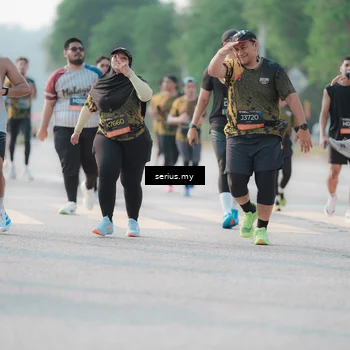 Runner Photo 6408354