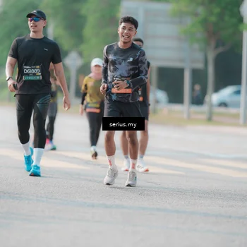 Runner Photo 6408370