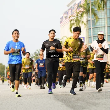 Runner Photo 6408371