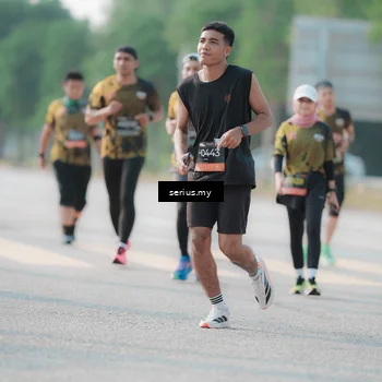 Runner Photo 6408398