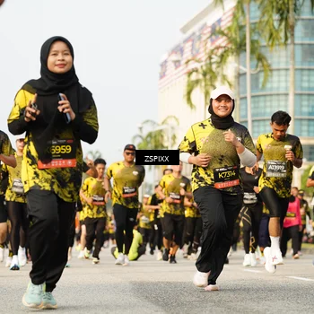 Runner Photo 6408421